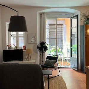  Apartment Con Encanto Y Terraza En Barri Vell De Girona, El Cul De La Lleona